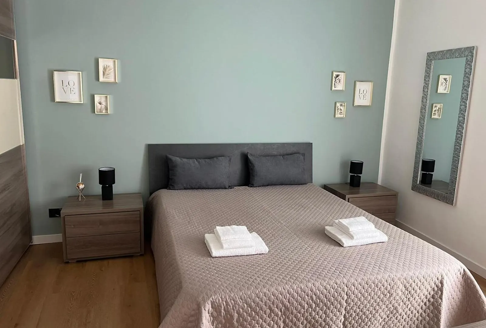Rc Apartment Agrigento 0*,