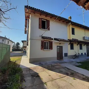 https://la-casa-nel-borgo.emilia-romagnahotels.net